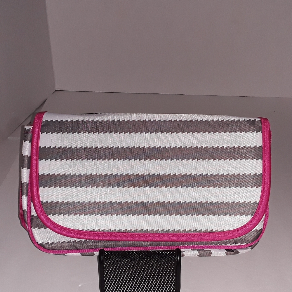 Makeup Bag - Thirty-One Trifold Cosmetic Bag - NWOT